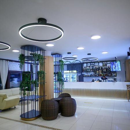Hotel Tomis مامايا المظهر الخارجي الصورة