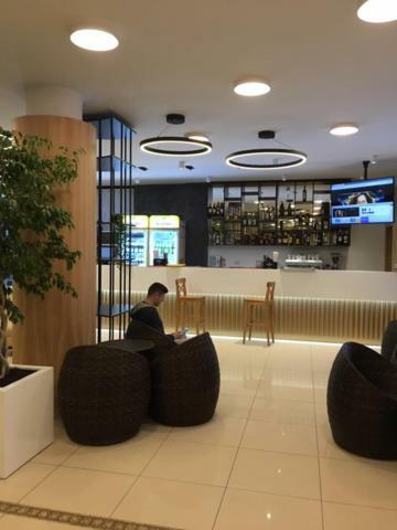 Hotel Tomis مامايا المظهر الخارجي الصورة
